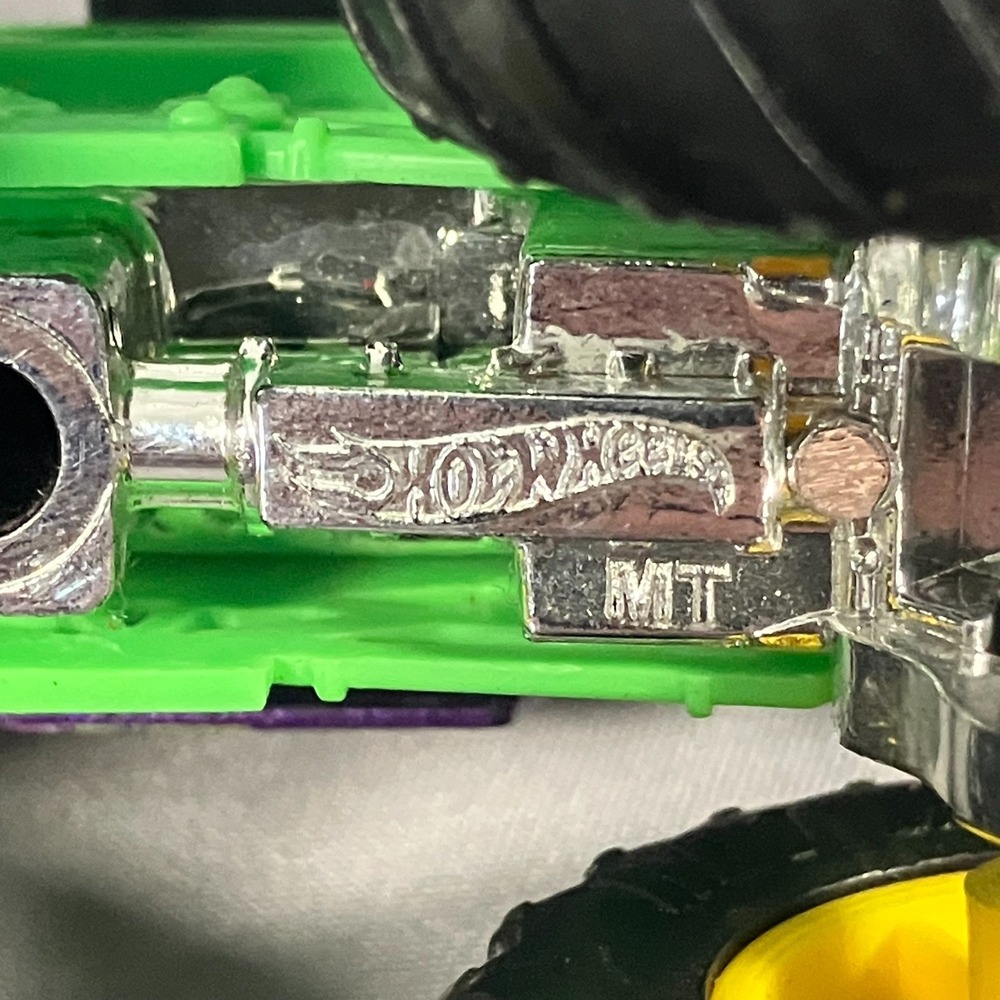 Hot Wheels Monster Truck Test Subject Purple Green Die Cast - Picture 7 of 10